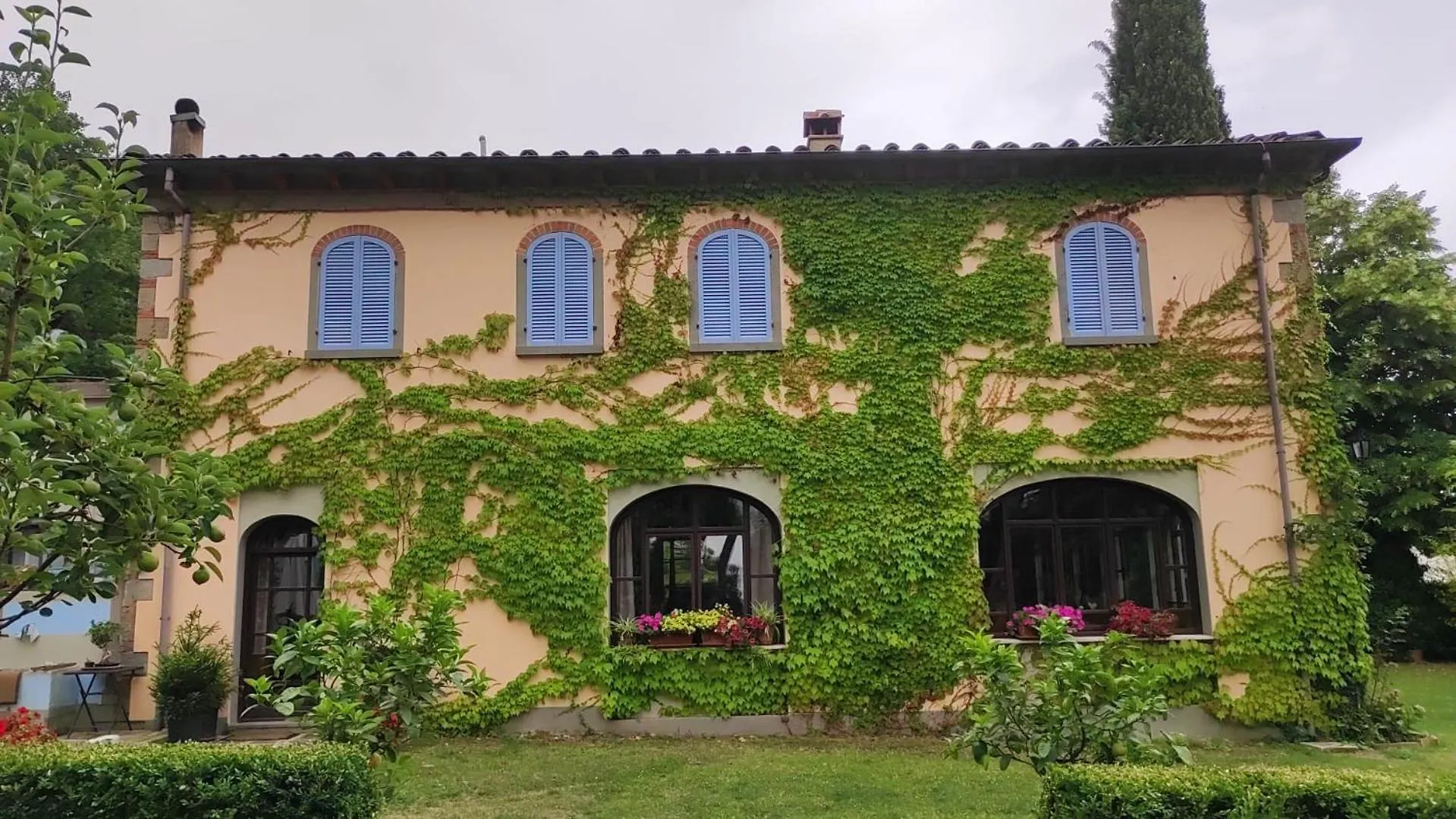 Landhuis Villa La Ginestra - Charming Country Home Capolona